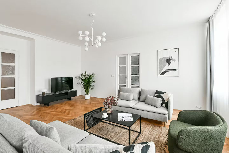 Elegant 3 Bedroom Apartment in Prague 1