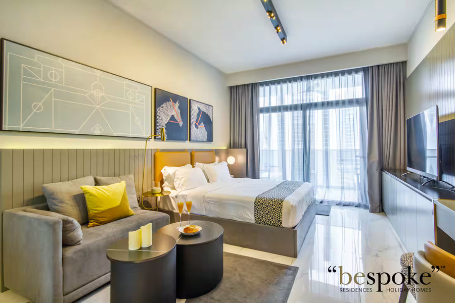 Elegant Studio by the Canal Near Dubai Mall