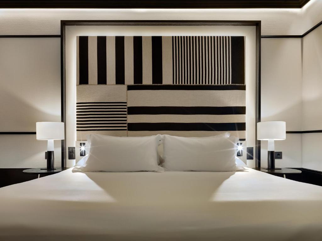 Modern 4-Star Hotel in Barcelona Near La Rambla | H10 Madison Barcelona