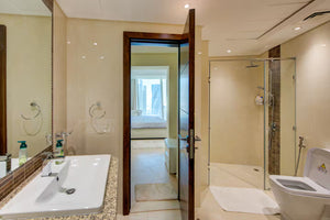Luxury 2 Bedroom Apartment with Sea View in Manama