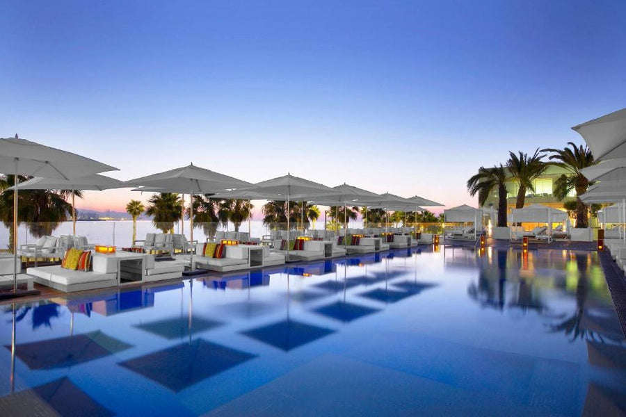 Luxury 5-Star Hotel in Barcelona with Sea Views | W Barcelona