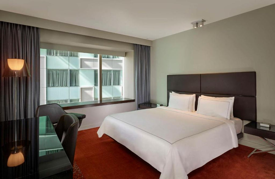 Luxury 4-Star Stay Near Big Ben & London Eye | Park Plaza Westminster Bridge London