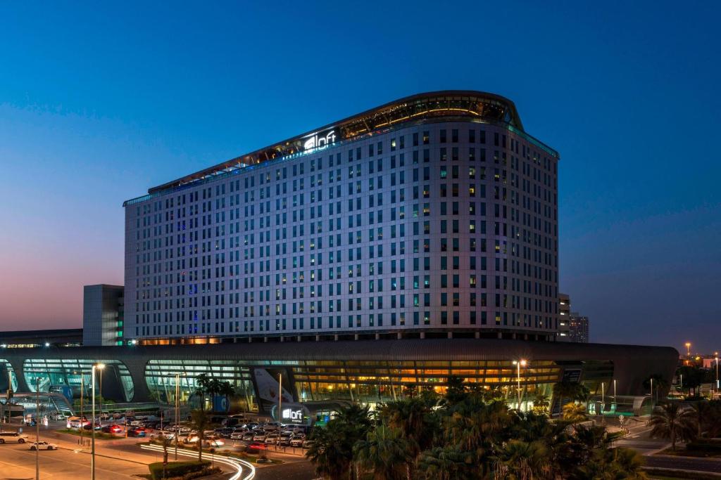 Aloft Abu Dhabi Hotel Review | Real Stay in Abu Dhabi