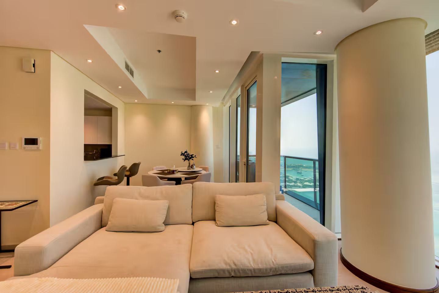 Luxury 2 Bedroom Apartment with Sea View in Manama