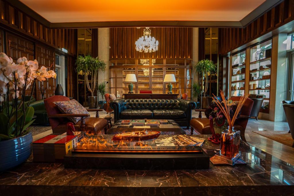 Four Seasons Hotel Kuwait Review – Luxury Stay in Kuwait City | Verido Stay