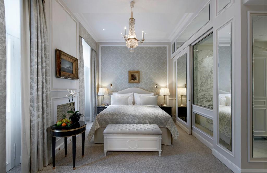 Hotel Sacher Vienna | Luxury 5-Star Hotel in Austria