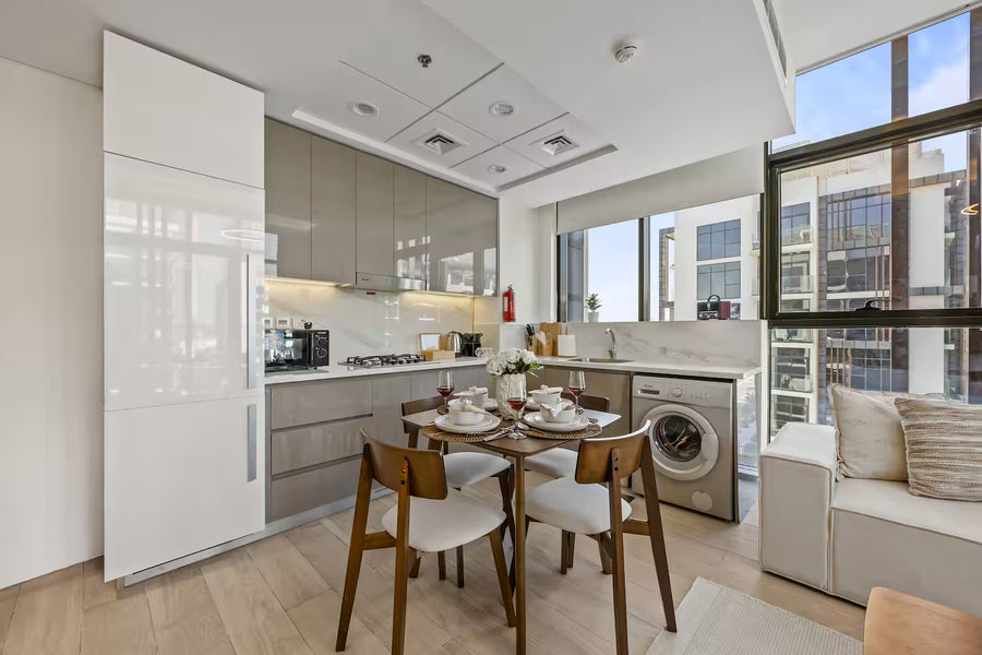 Elegant Bedroom in Dubai with Access to Pool and Gym