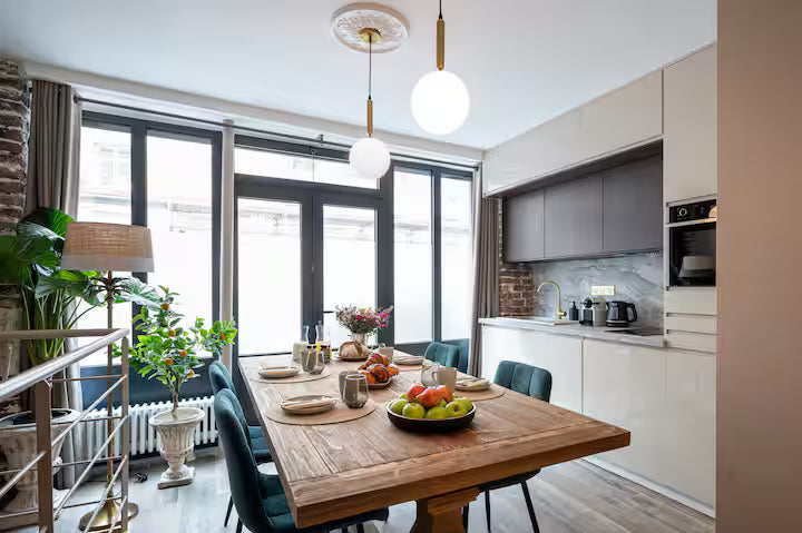 Two Bedroom Apartment Near Eiffel Tower – Paris