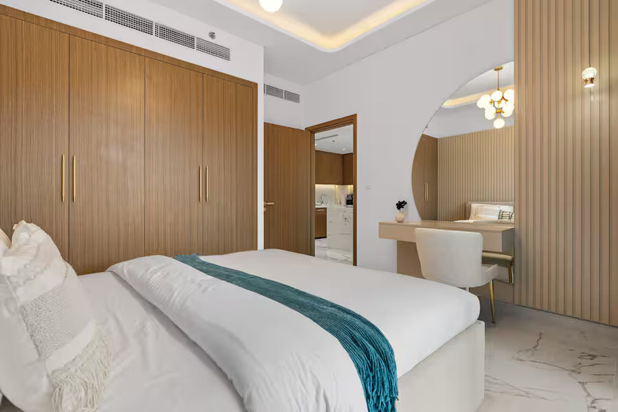 Modern 1BR Apartment w/ Balcony | Meydan